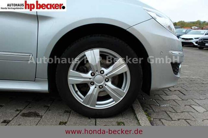 Mercedes-Benz B 200 NAVI WINTERRÄDER AHK GEPFLEGT
